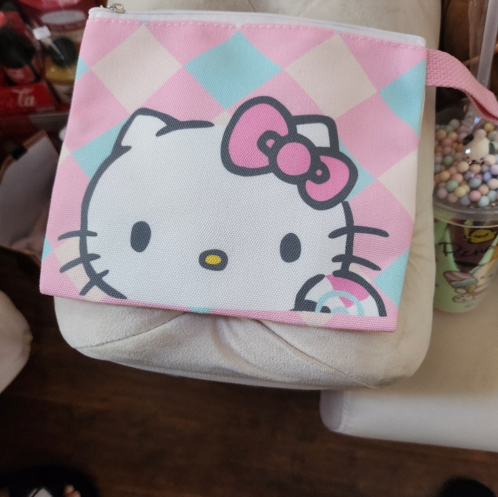(Brand New) LIght pink, blue, and white Hello Kitty tote bag & baby blue thermos - Picture 5 of 8